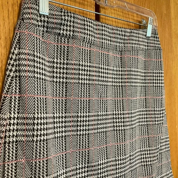 Evereve | Plaid Mini Skirt by Peyton Jensen - Picture 3 of 12